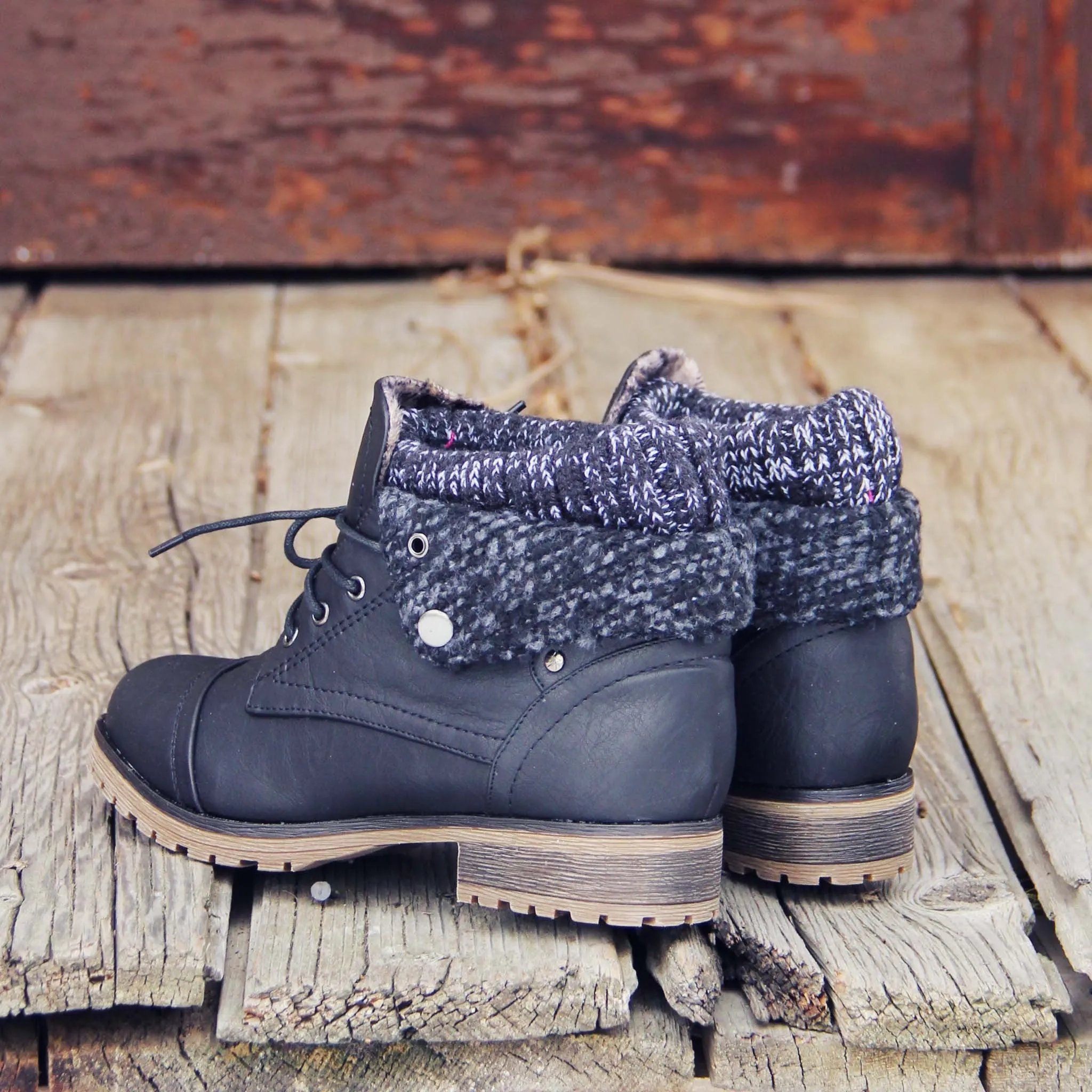 The Nor'wester Boots in Black